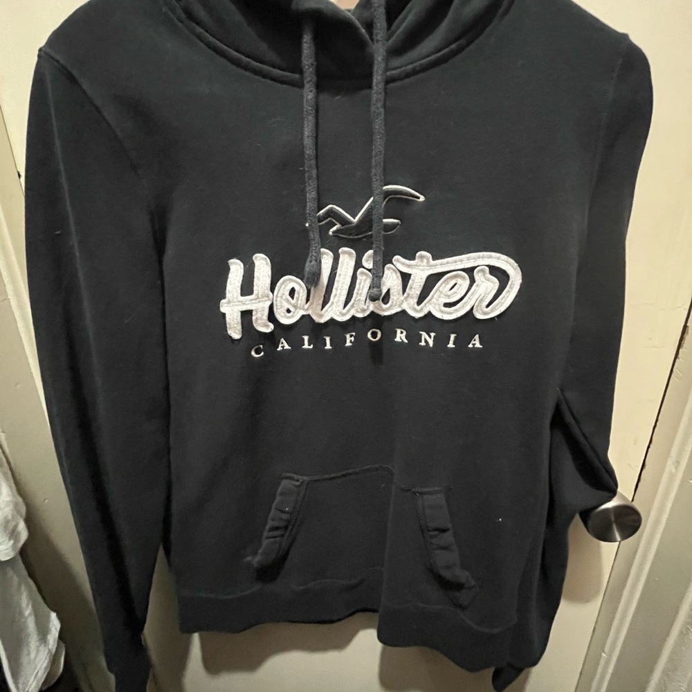 Black hollister logo hoodie
